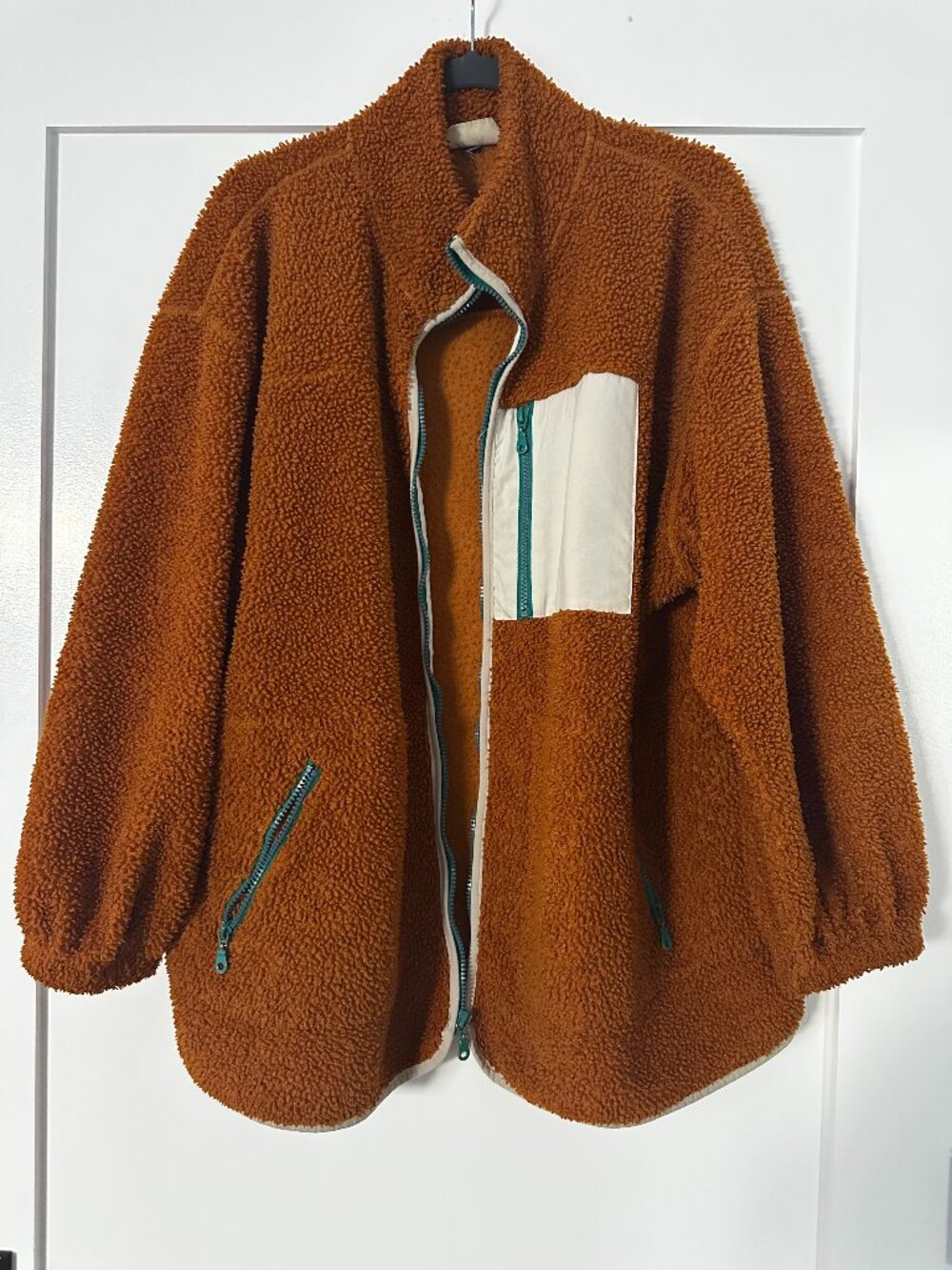Cozy Teddy Zip-Up Jacket in Rust with Contrast Pocket
